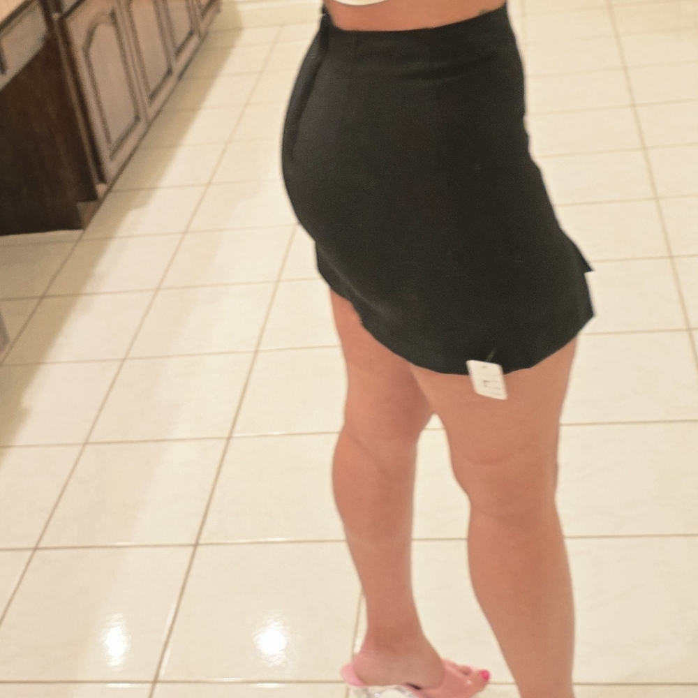 I.N. San Francisco Black Mini Skirt - Picture 12 of 12